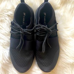 Fabletics Women size Zuma sneaker black 7.5